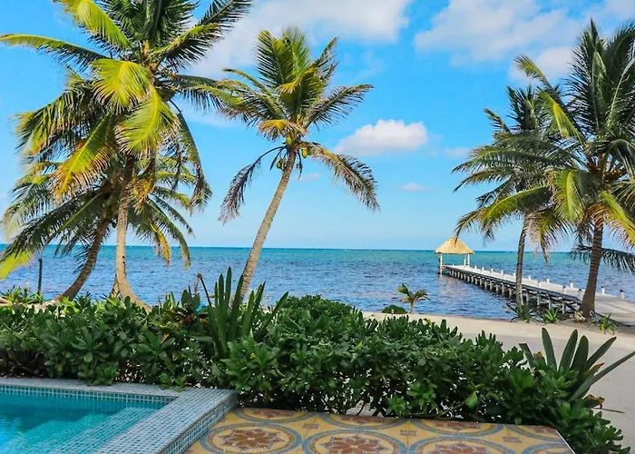 Beachfront With Balcony Sea View Partial Ac Pool Dock & Kayaks * San Pedro (Ambergris Caye)